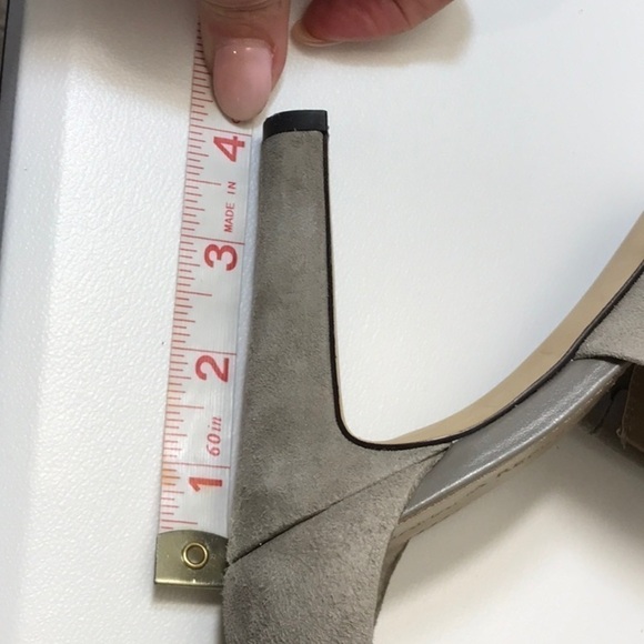 Banana Republic Rylee Suede Grey peep toe heels ankle strap Women’s shoes sz 7.5 - Picture 9 of 10